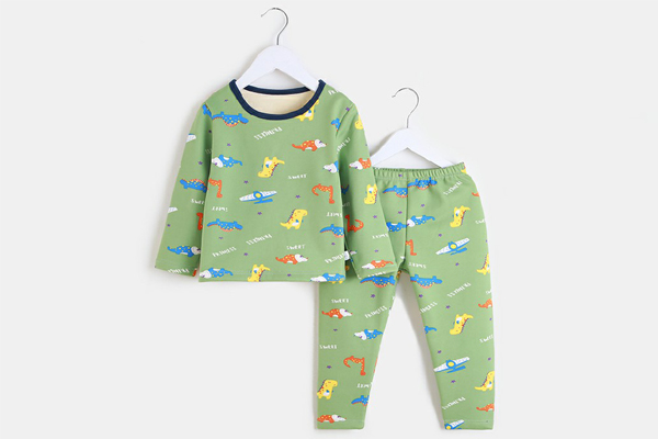 Material composition of children's pajamas